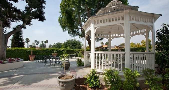 Doubletree By Hilton San Bernardino Ξενοδοχείο Εστιατόριο φωτογραφία